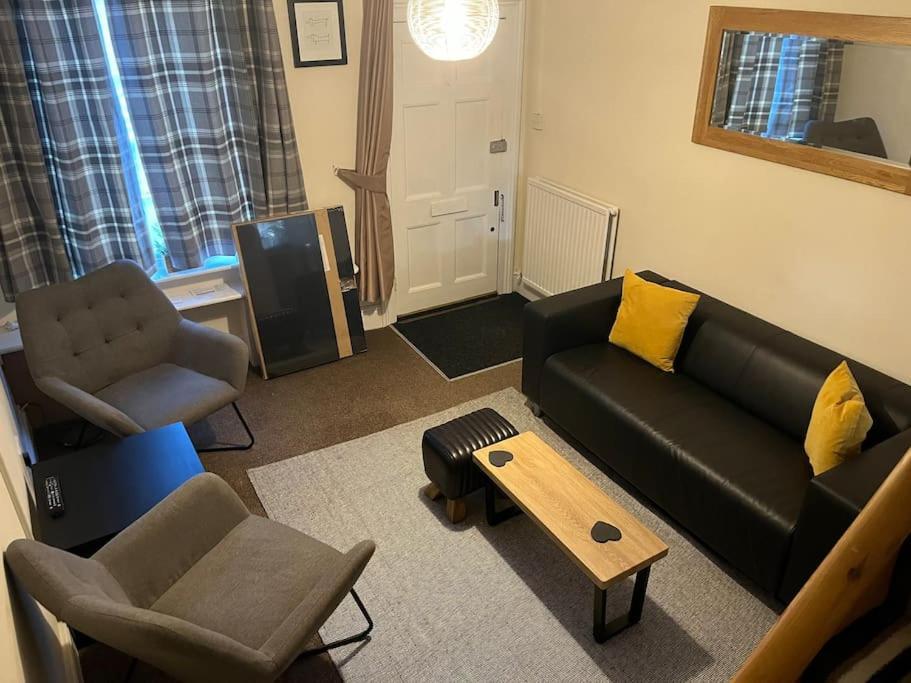 Historic Town Centre Cottage Bury St. Edmunds Экстерьер фото
