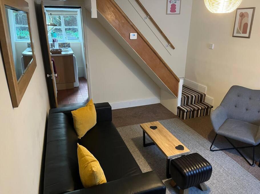 Historic Town Centre Cottage Bury St. Edmunds Экстерьер фото