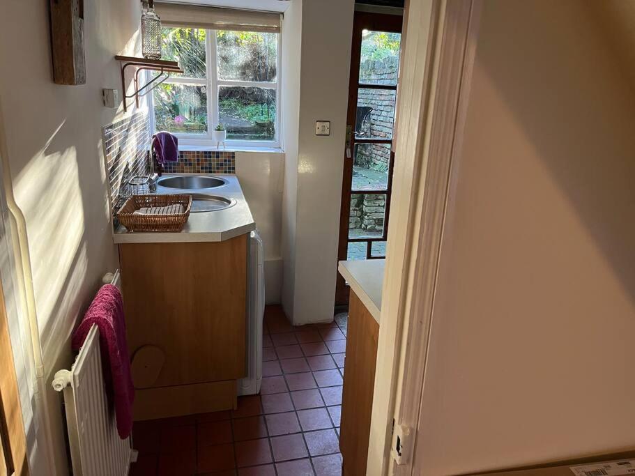 Historic Town Centre Cottage Bury St. Edmunds Экстерьер фото